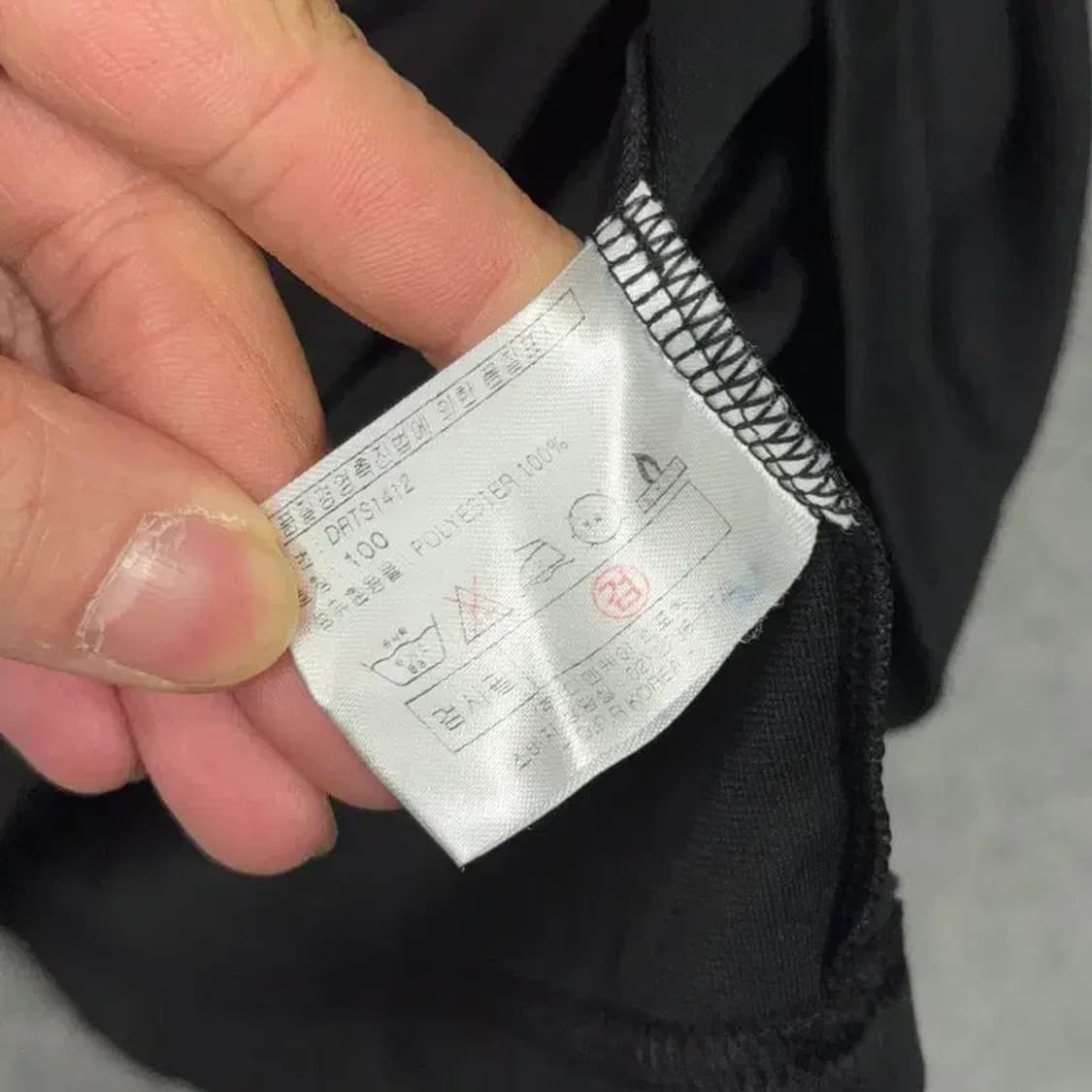 디아도라 로고 남성 운동 기능성 프린팅 블랙 반팔 티 100 상품이미지4