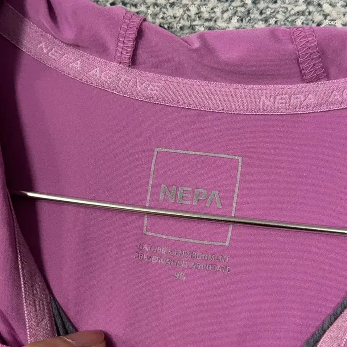 네파 로고 여성 등산 기능성 반집업 반팔티 95 상품이미지3