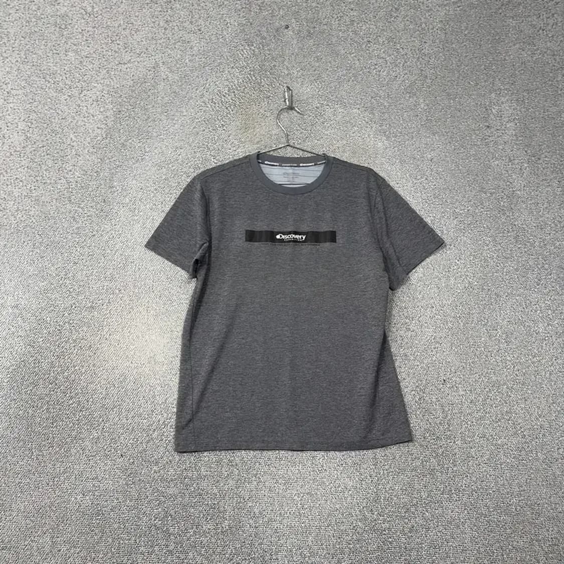 디스커버리 프린팅 로고 기능성 남성 그레이 반팔 티 105 상품이미지1
