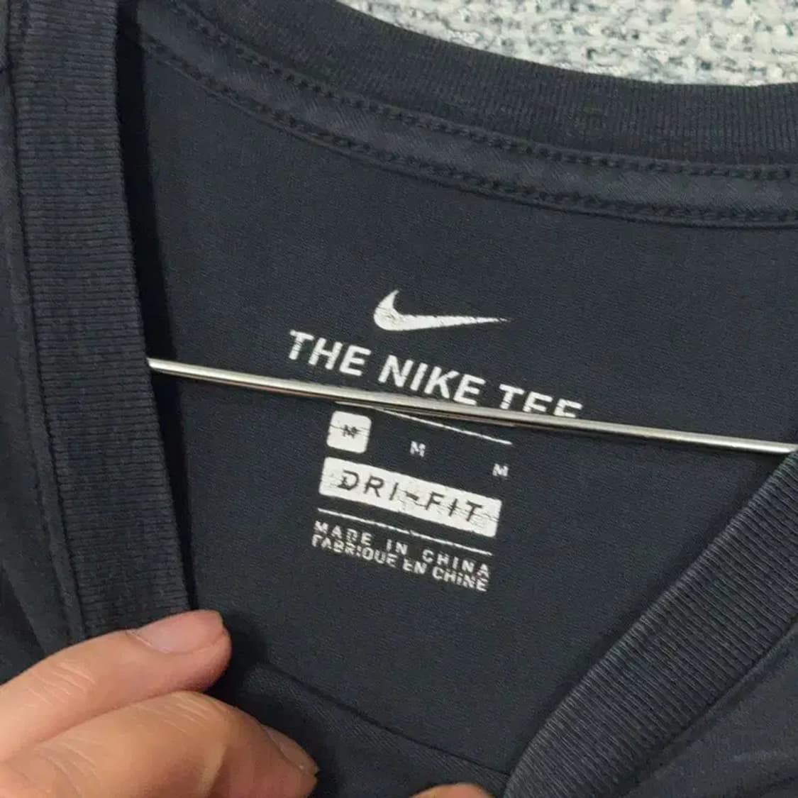 나이키 프린팅 로고 블랙 반팔 티 M 상품이미지3