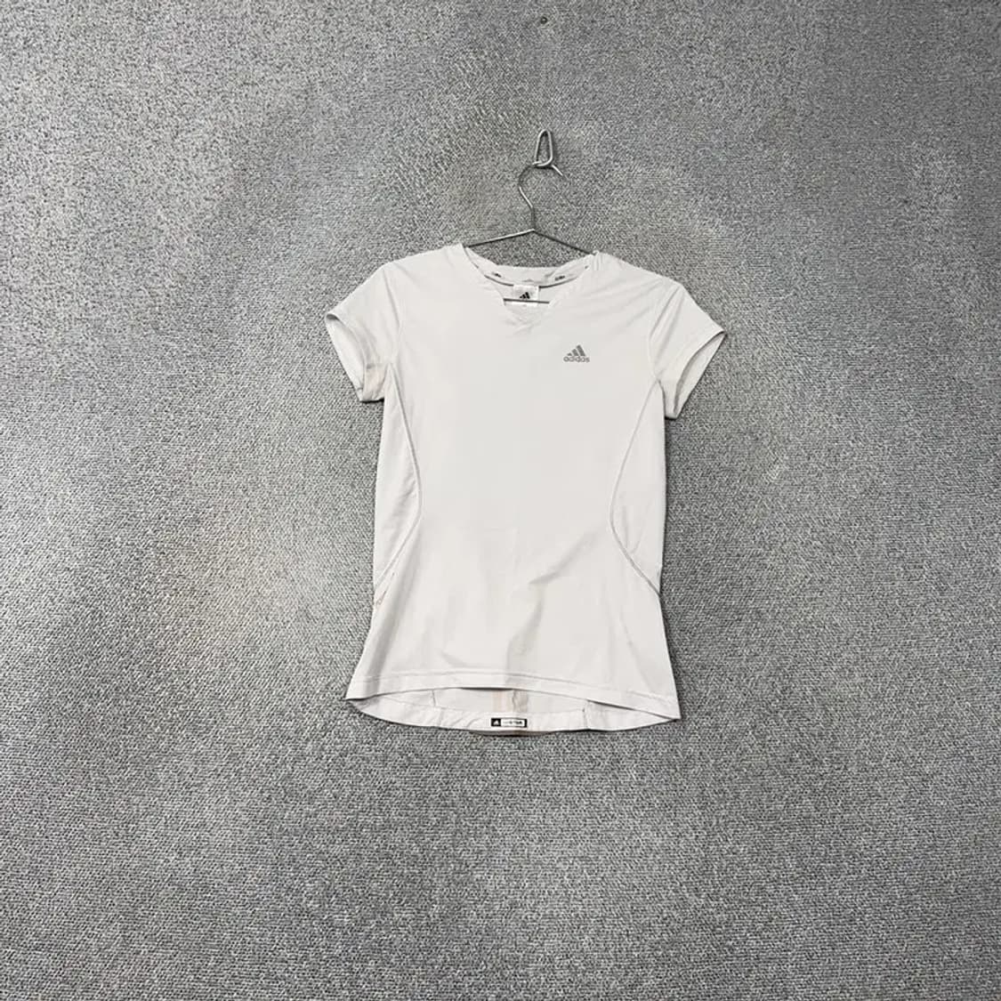 아디다스 화이트 로고 여성 운동 기능성 반팔티 85 상품이미지1