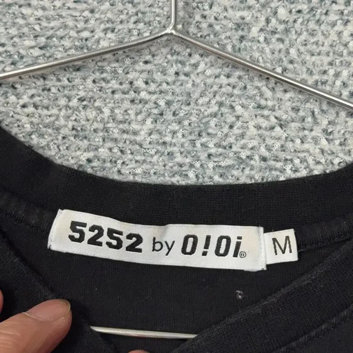 5252 오이오이 로고 프린팅 블랙 반팔 티 M 상품이미지3