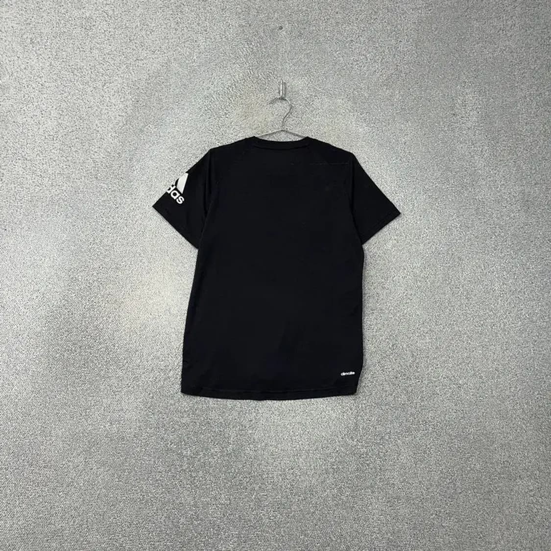 아디다스 블랙 로고 운동 기능성 반팔티 105 상품이미지2