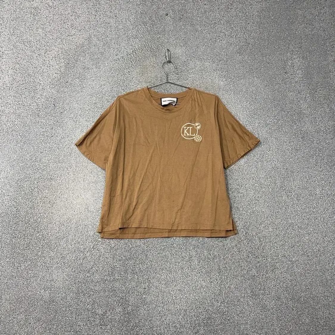 칼 라거펠트 카멜 브라운 캐주얼 프린팅 반팔티 90 상품이미지1