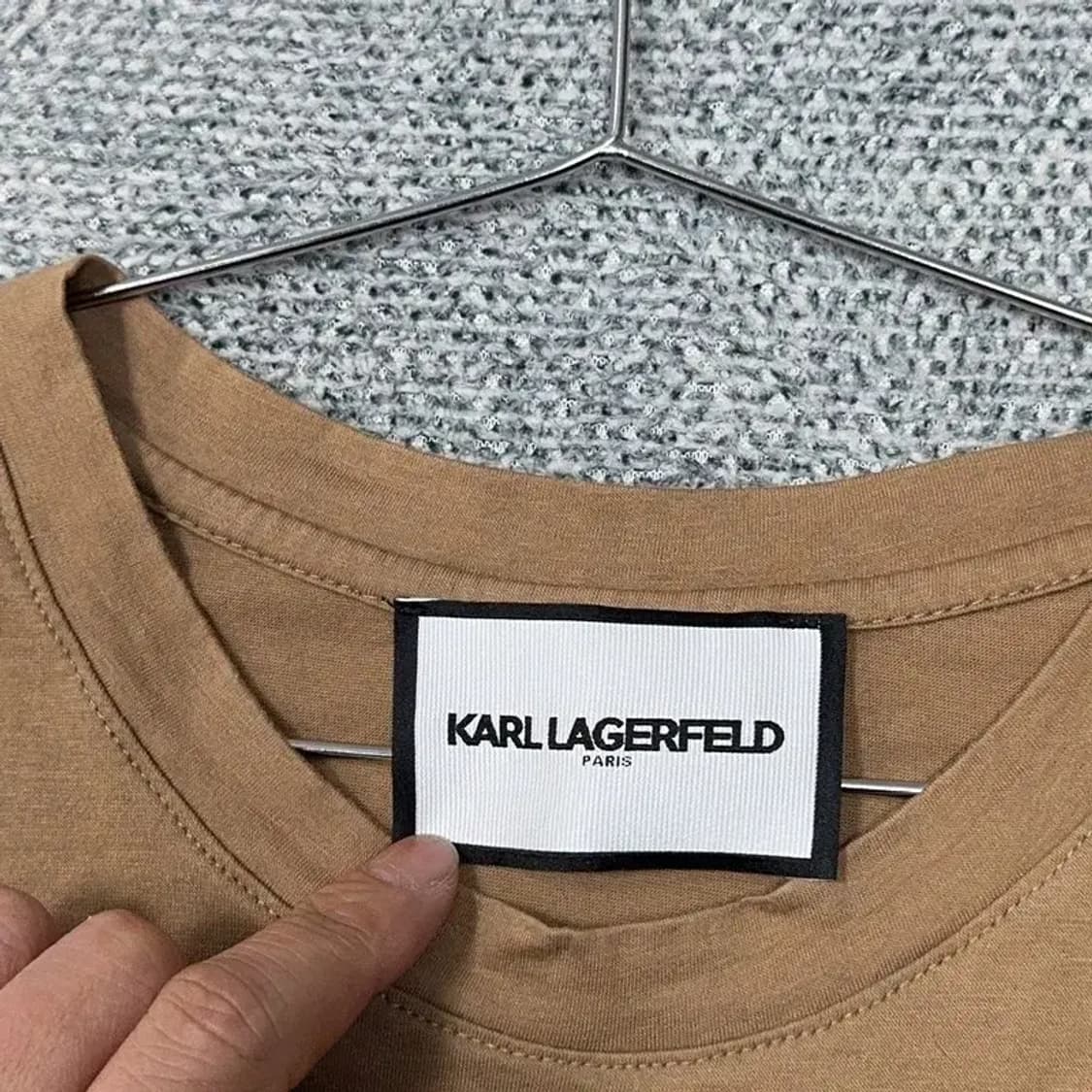 칼 라거펠트 카멜 브라운 캐주얼 프린팅 반팔티 90 상품이미지3
