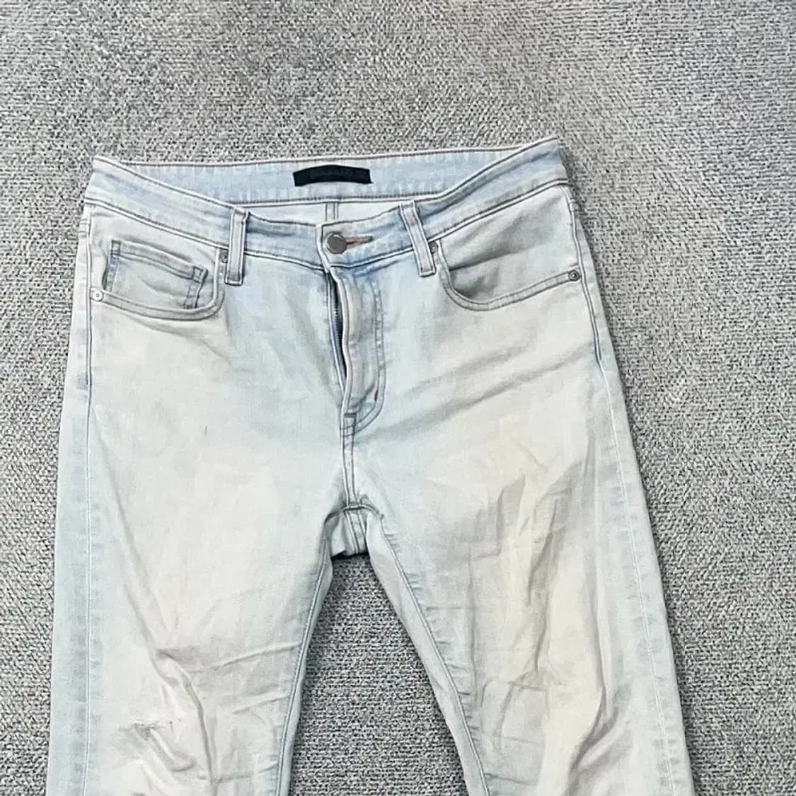 유니클로 남성 캐주얼 연청바지 31 상품이미지3