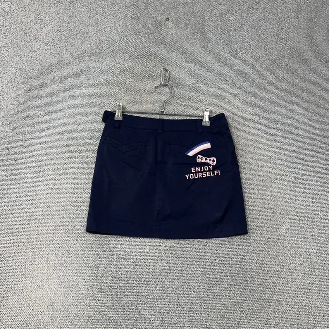 르꼬끄 스포츠 로고 여성 골프 기능성 네이비 미니스커트 64-86 상품이미지2