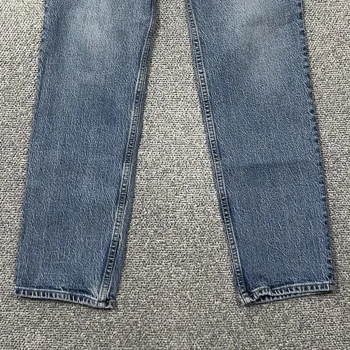 리바이스 여성 슬림 스트레이트 연청 데님 청바지 27 상품이미지4