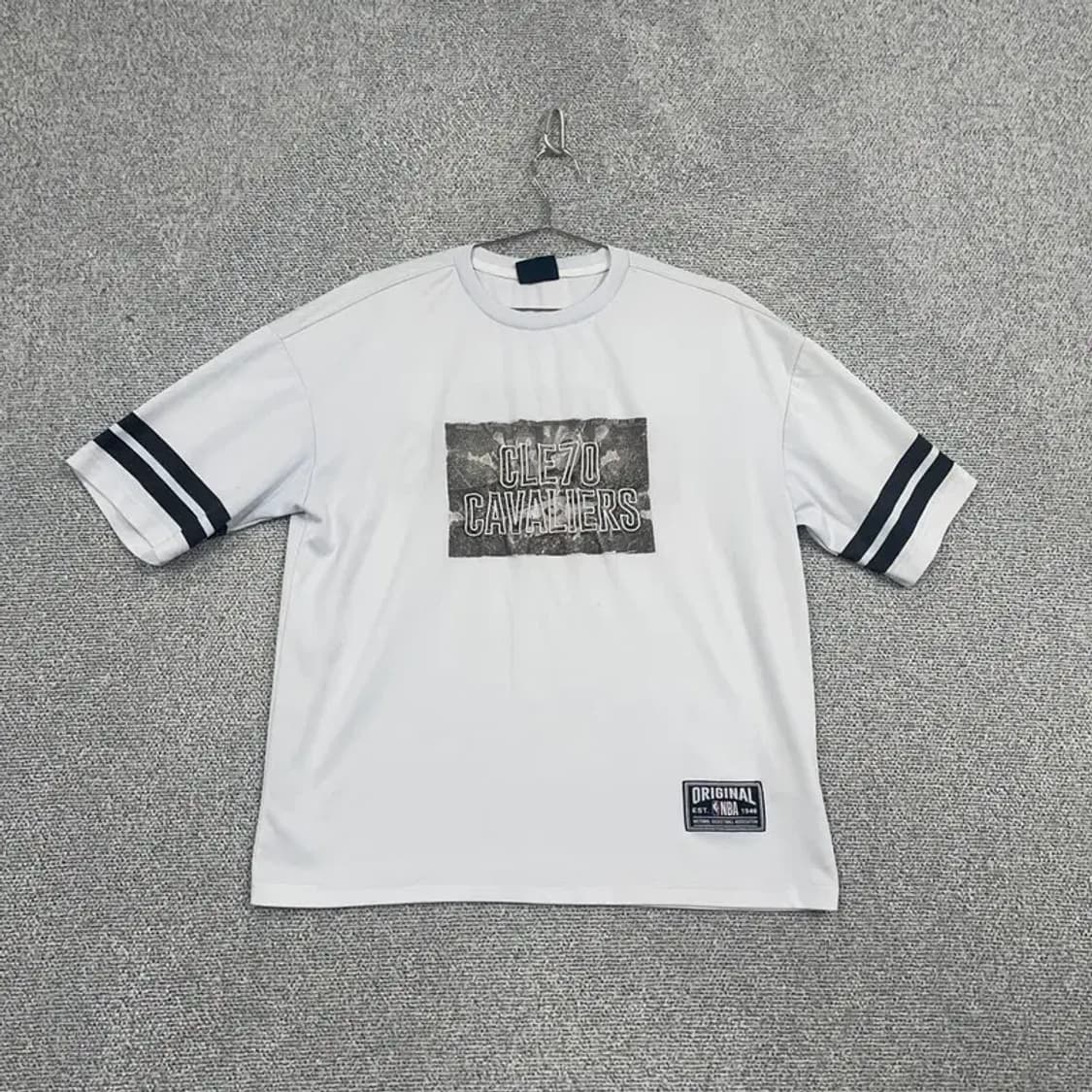 NBA 빈티지 프린팅 화이트 오버핏 반팔티 L 상품이미지1