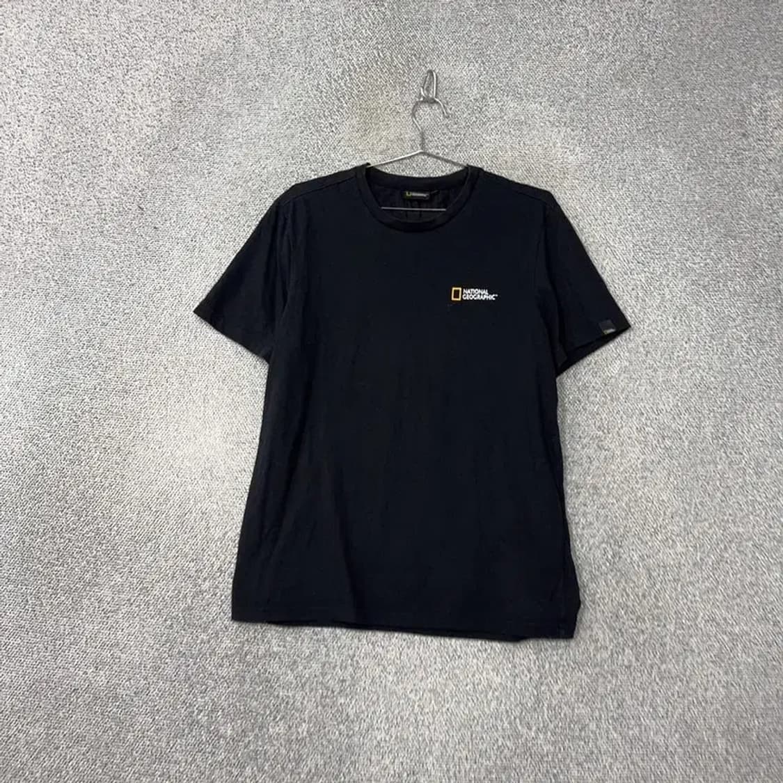 내셔널지오그래픽 캐주얼 로고 블랙 반팔티 XL 상품이미지1