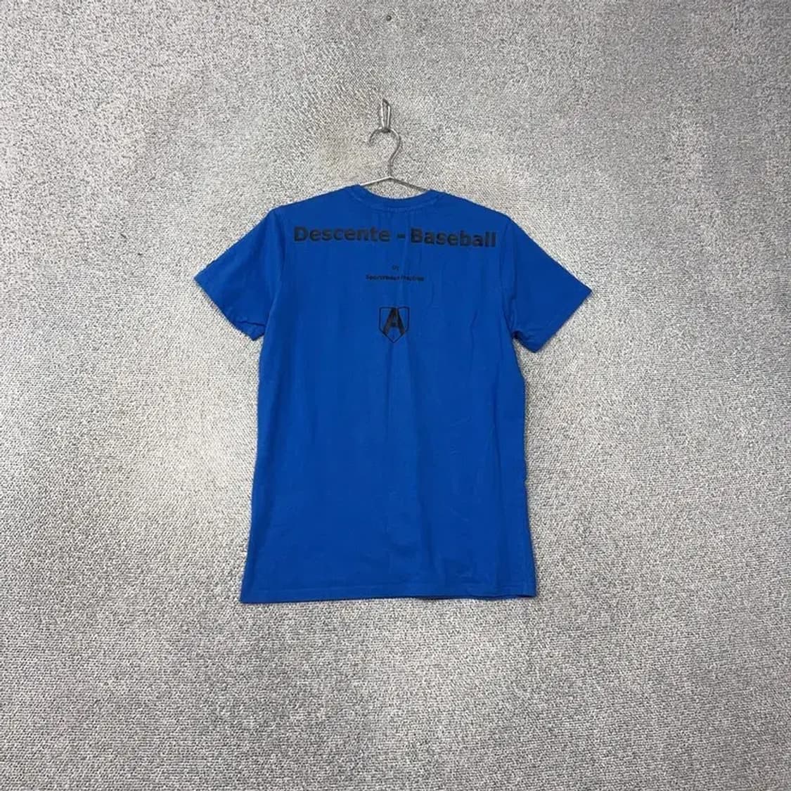 데상트 로고 블루 남성 반팔티 M 상품이미지2