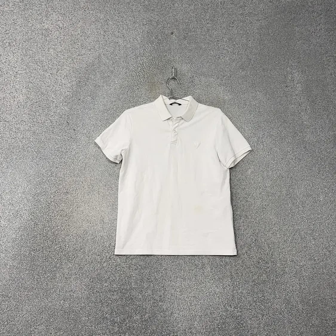게스 올화이트 로고 남성 반팔 카라티 M 상품이미지1