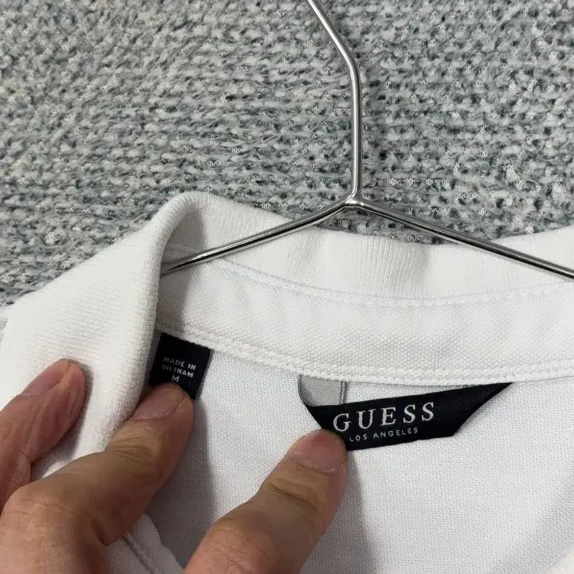 게스 올화이트 로고 남성 반팔 카라티 M 상품이미지3