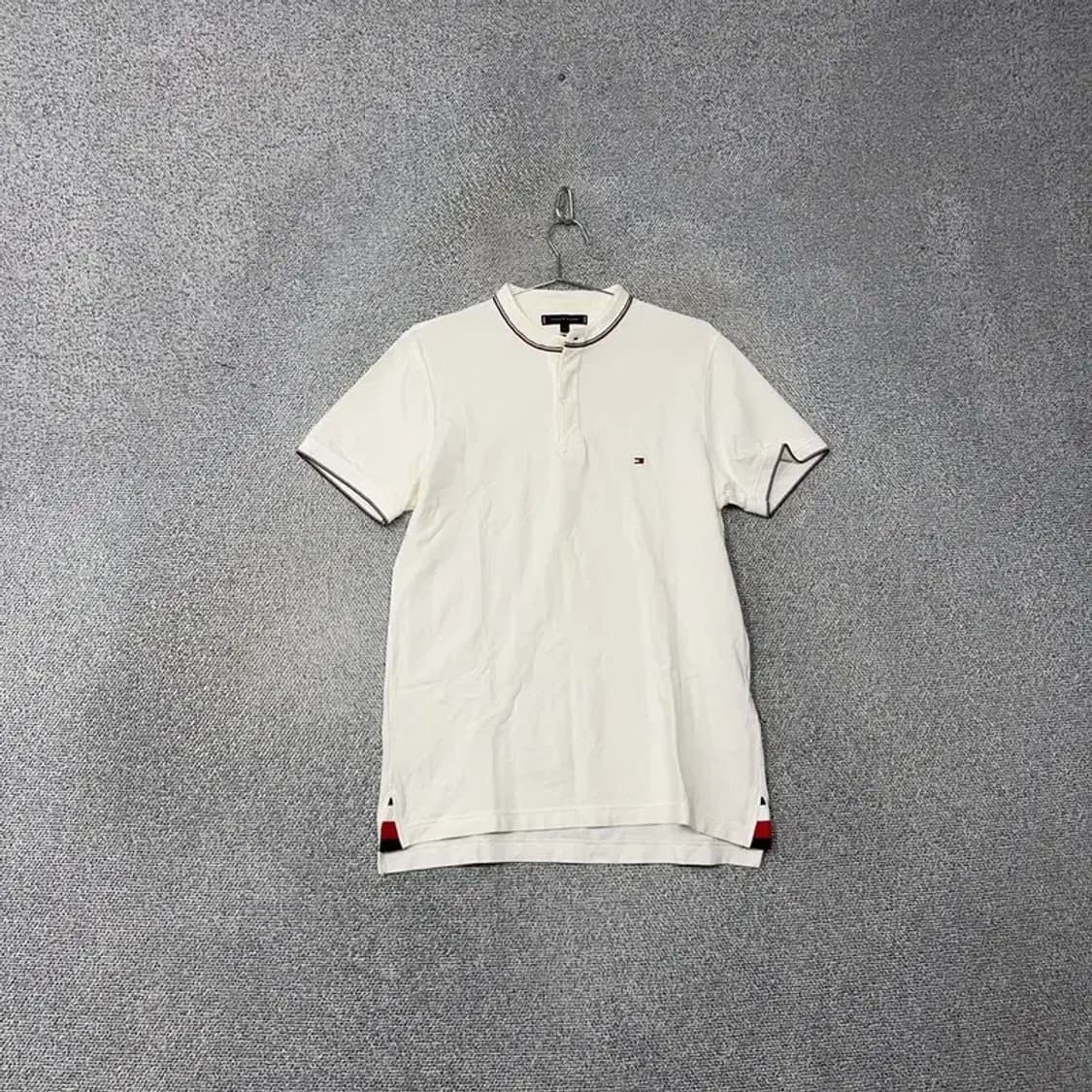타미힐피거 화이트 로고 남성 반팔 카라티 L 상품이미지1
