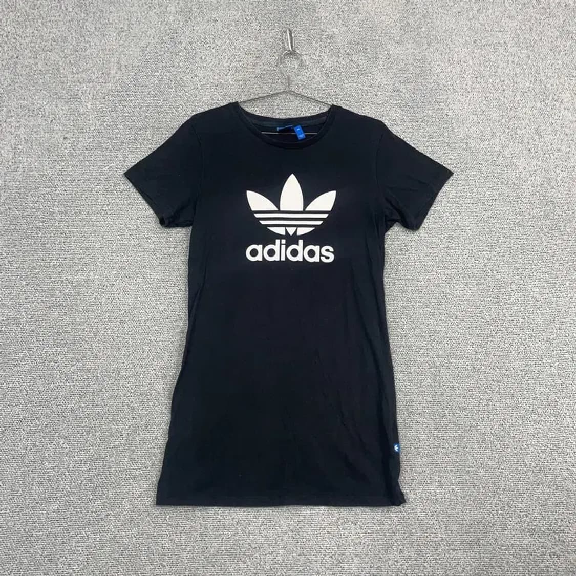 아디다스 빅로고 프린팅 블랙 원피스 085 상품이미지1