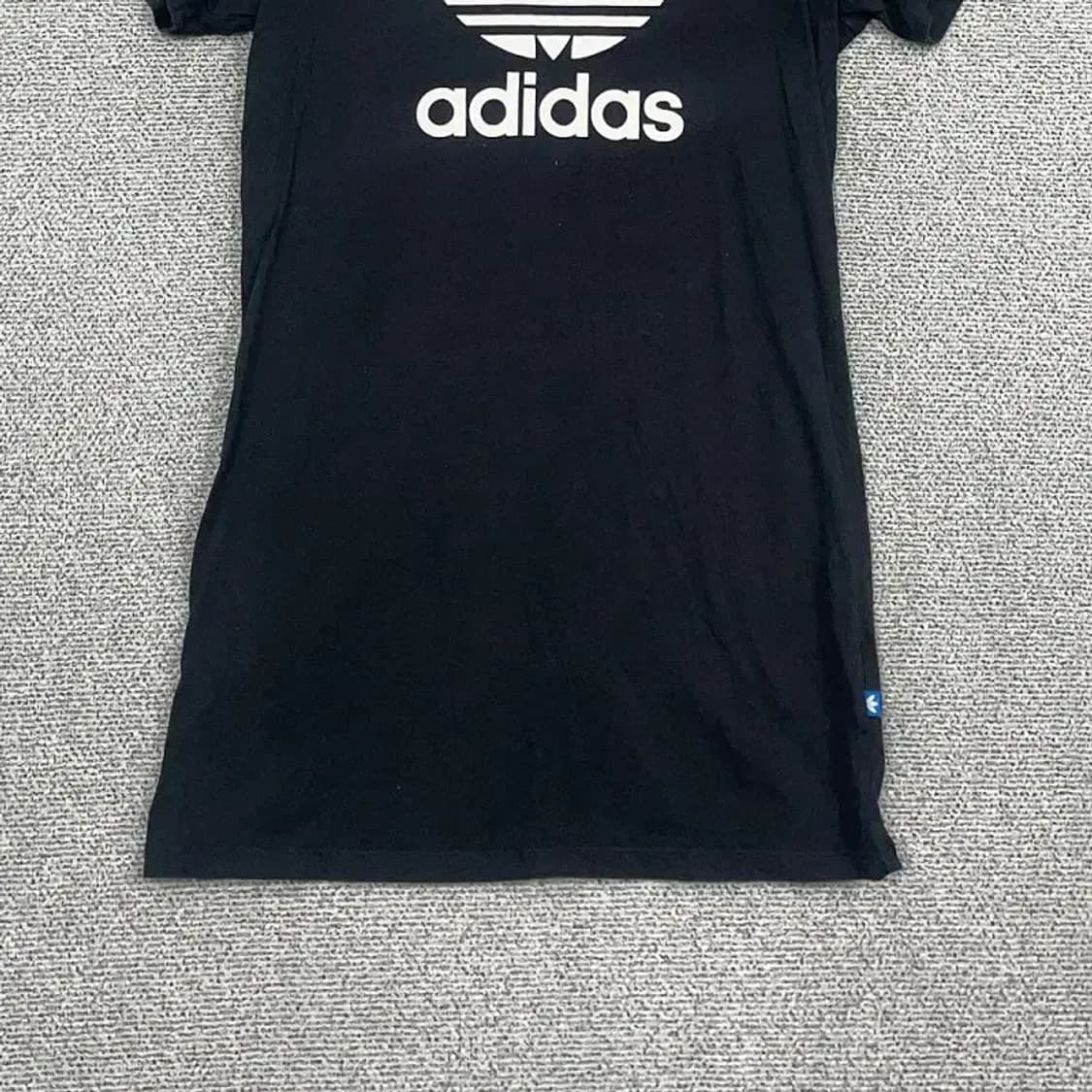 아디다스 빅로고 프린팅 블랙 원피스 085 상품이미지4