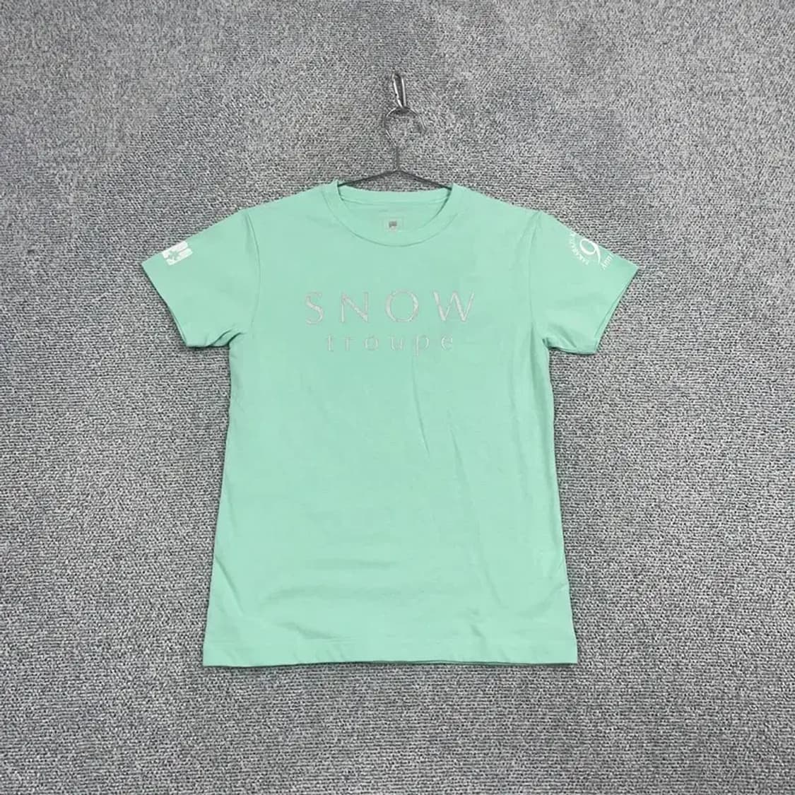 [새상품]데상트 민트 여성 기능성 반팔티 M 상품이미지1