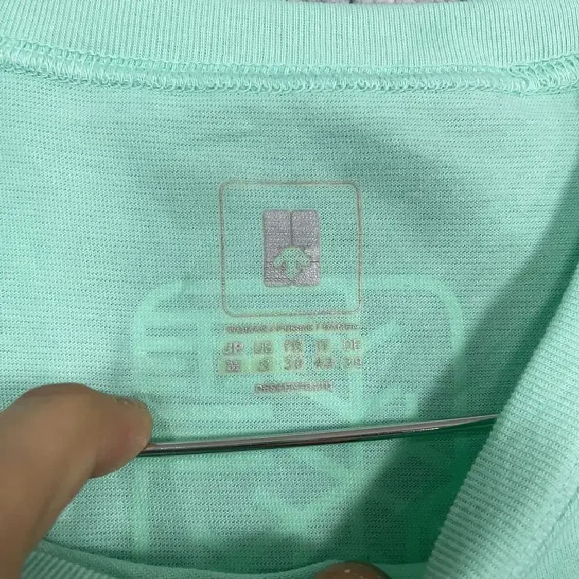 [새상품]데상트 민트 여성 기능성 반팔티 M 상품이미지5