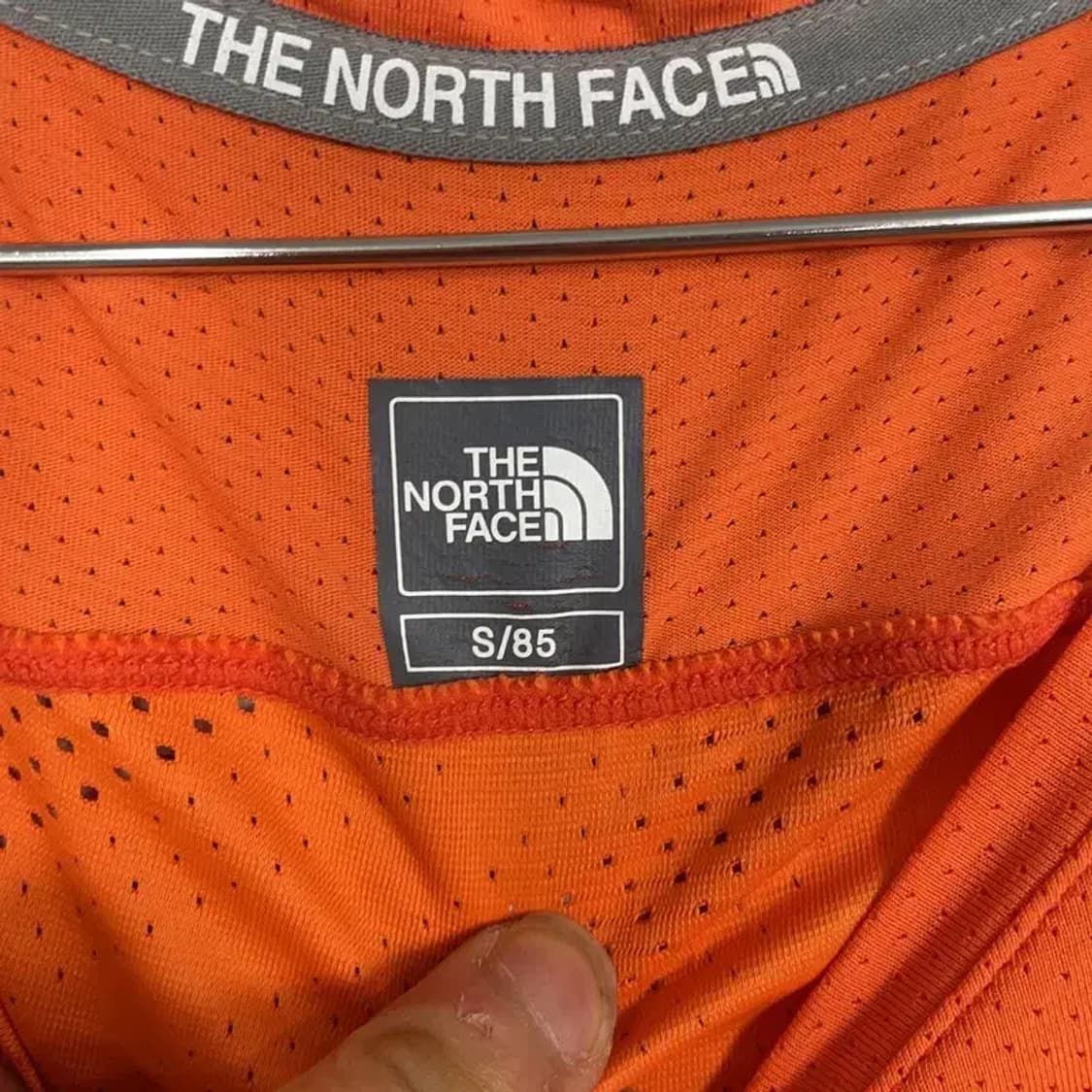 노스페이스 오렌지 로고 여성 운동 기능성 반팔 티 S/85 상품이미지5