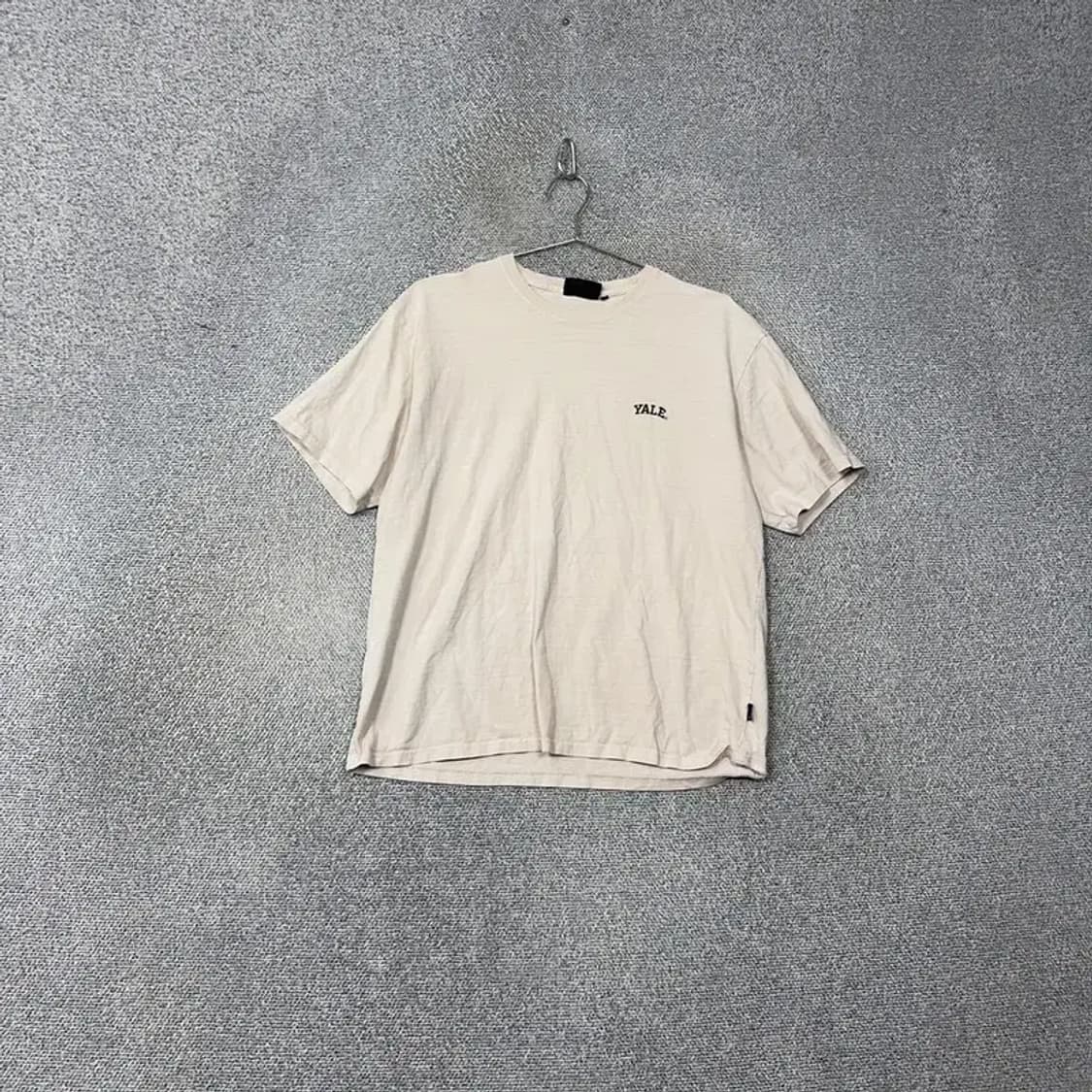 예일 크림 캐주얼 로고 남성 반팔티 L 상품이미지1