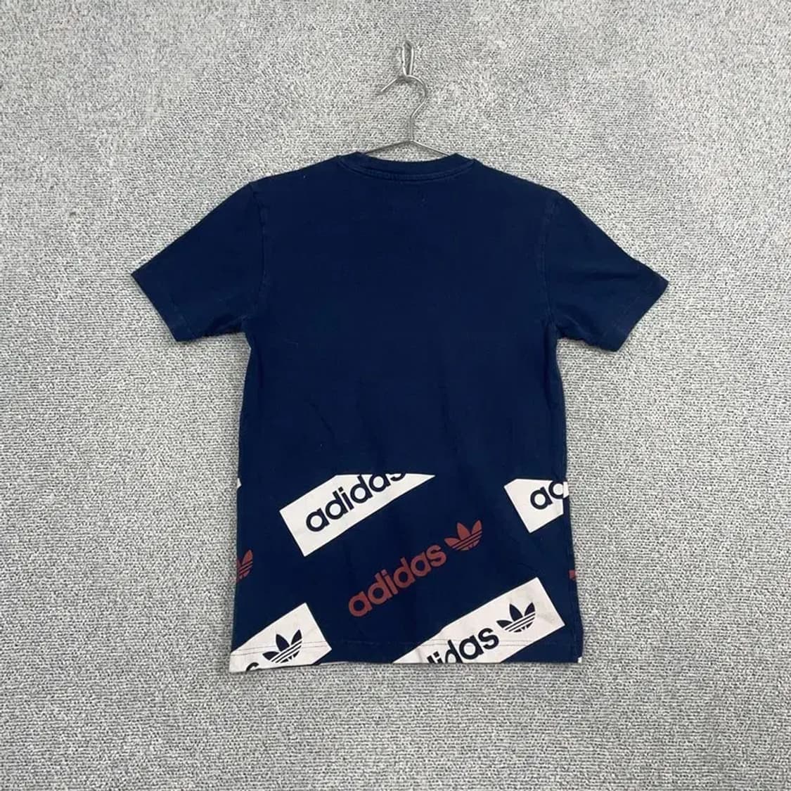 아디다스 불꽃 로고 빈티지 프린팅 네이비 반팔티 85 상품이미지2