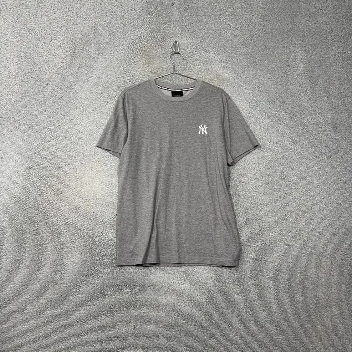 MLB 뉴욕양키즈 로고 남성 그레이 반팔티 105 상품이미지2