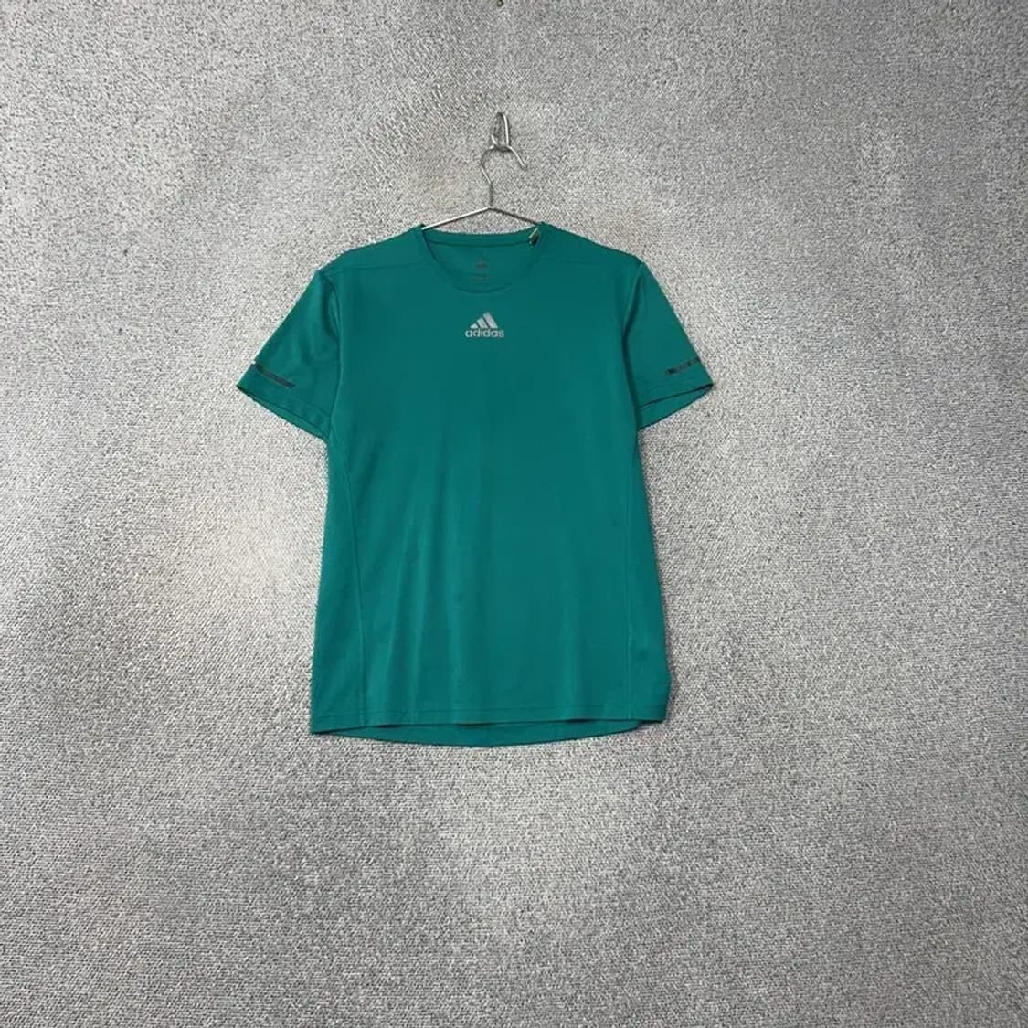 아디다스 청록 로고 남성 기능성 반팔티 100 상품이미지1