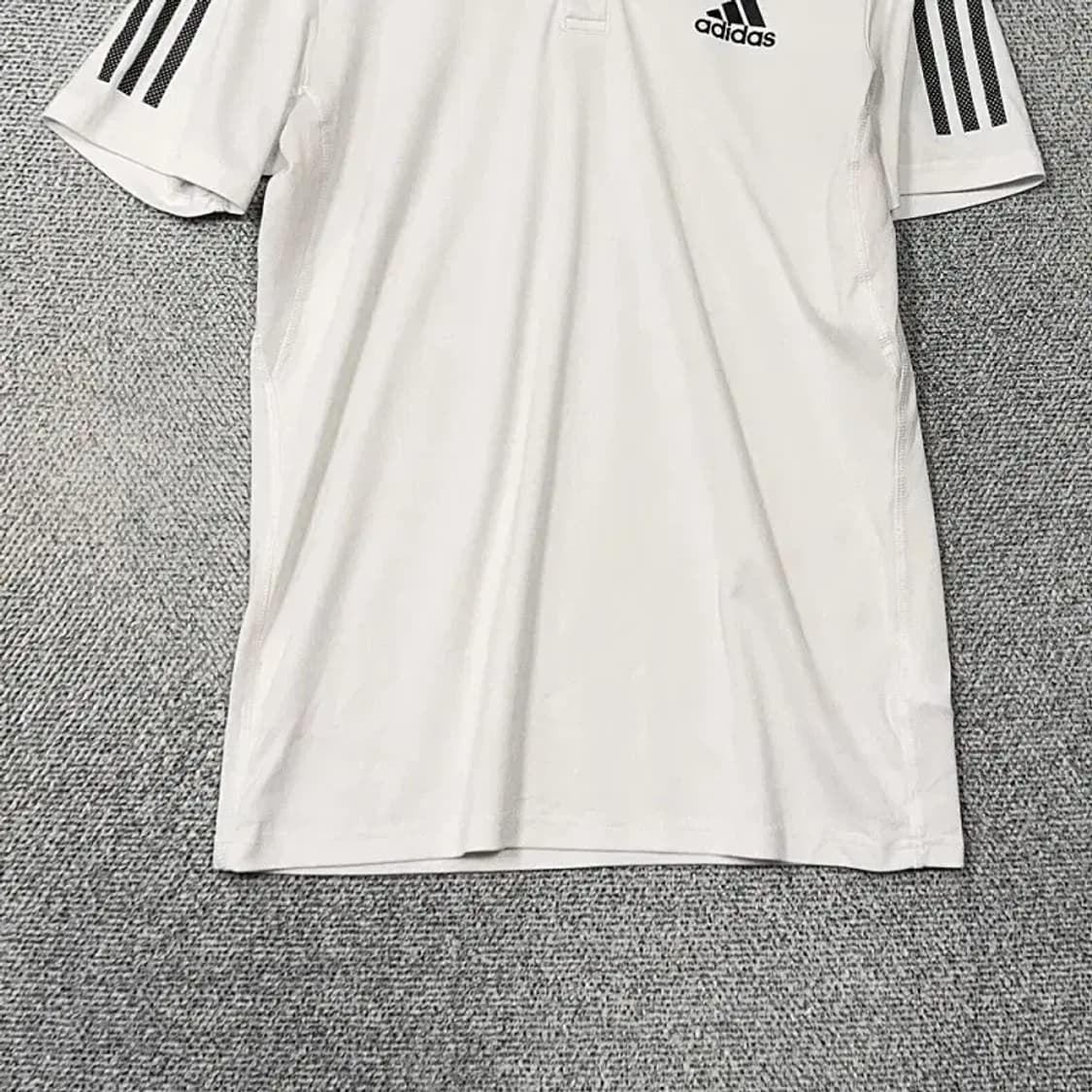 아디다스 화이트 로고 남성 기능성 반팔 카라티 L 상품이미지4