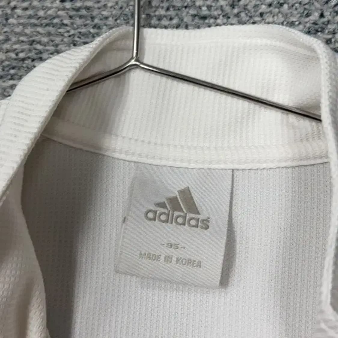 아디다스 화이트 로고 삼선 남성 기능성 반팔 반집업 카라티 95 상품이미지3