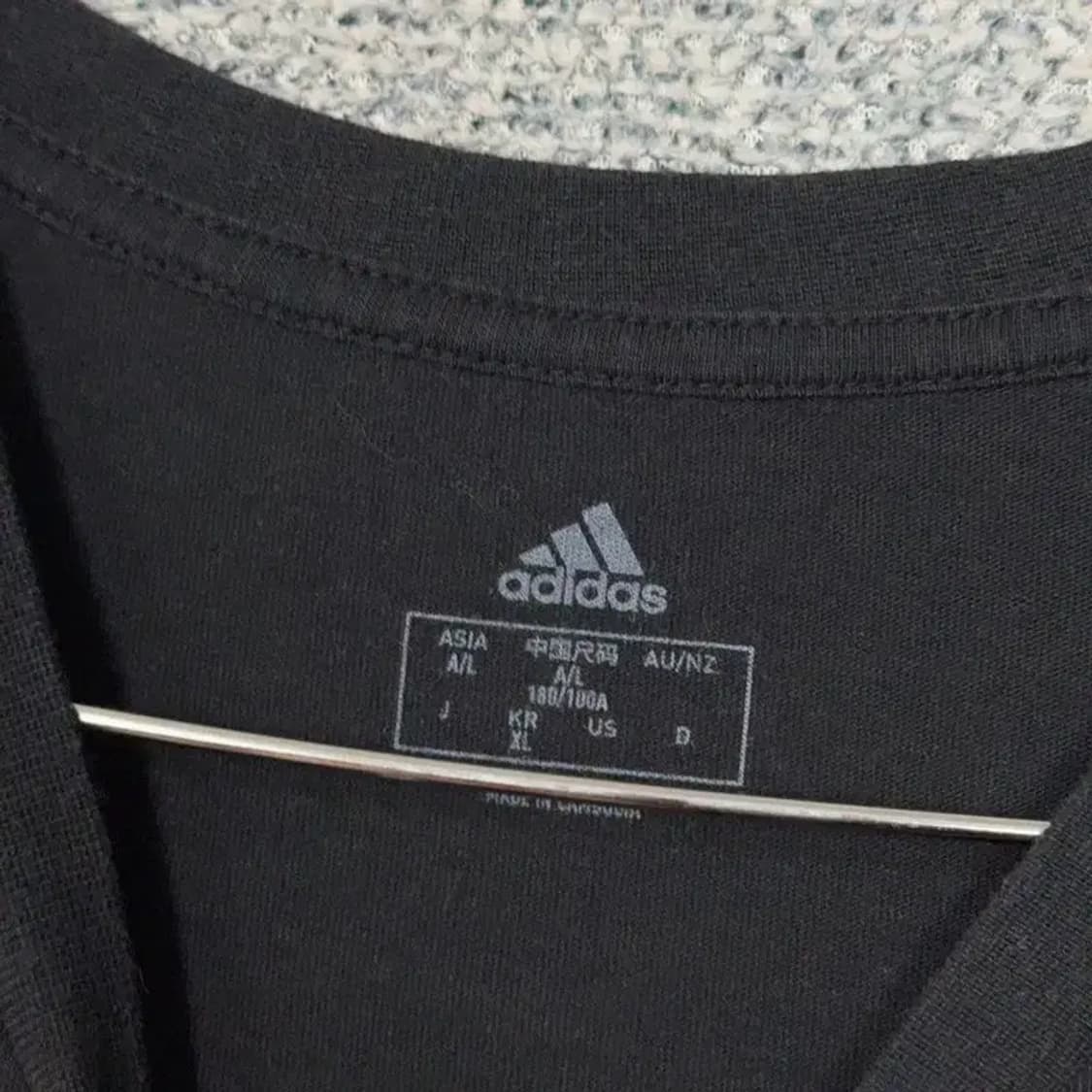 아디다스 빈티지 로고 프린팅 블랙 반팔 티 XL 상품이미지3