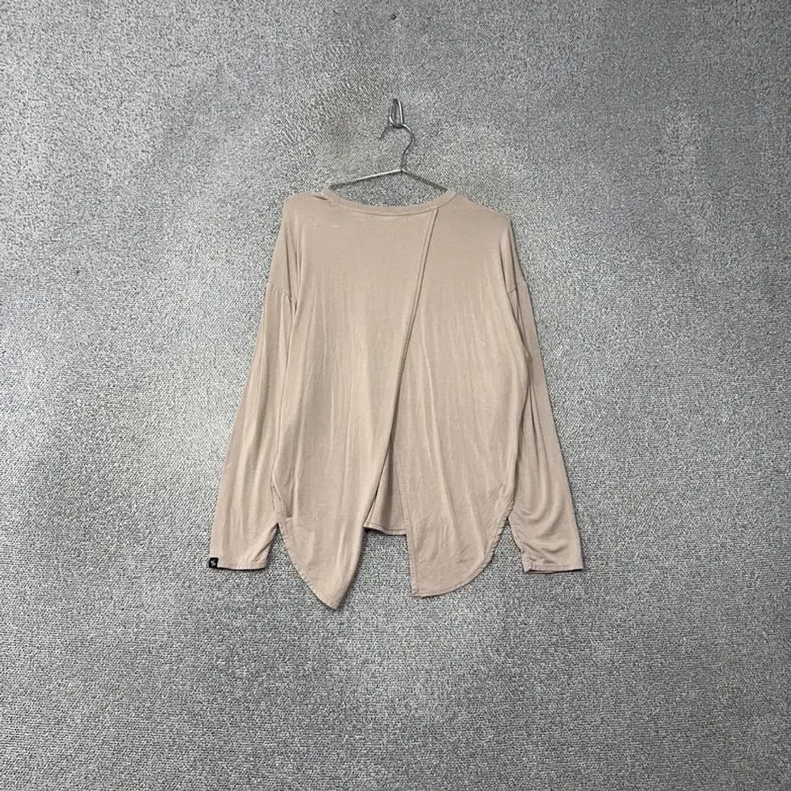 젝시믹스 여성 기능성 오트밀 절개 긴팔티 M 상품이미지2