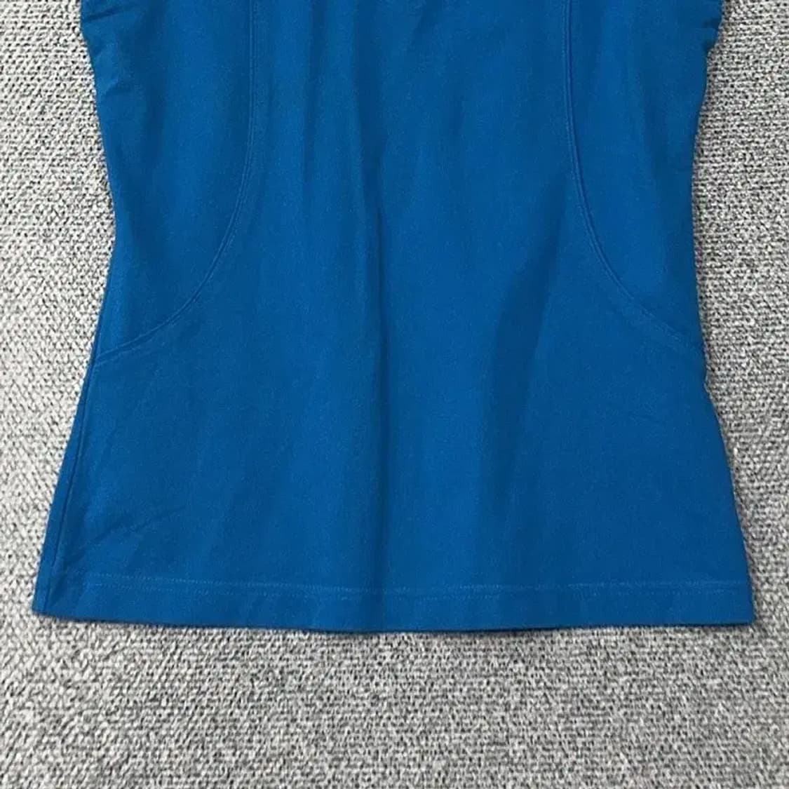 루이까스텔 로고 골프 기능성 블루 민소매 90 상품이미지4