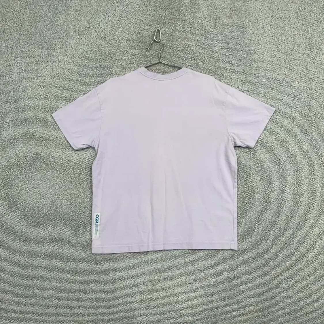 코드그라피 로고 자수 라이트 퍼플 반팔 티 S 상품이미지2