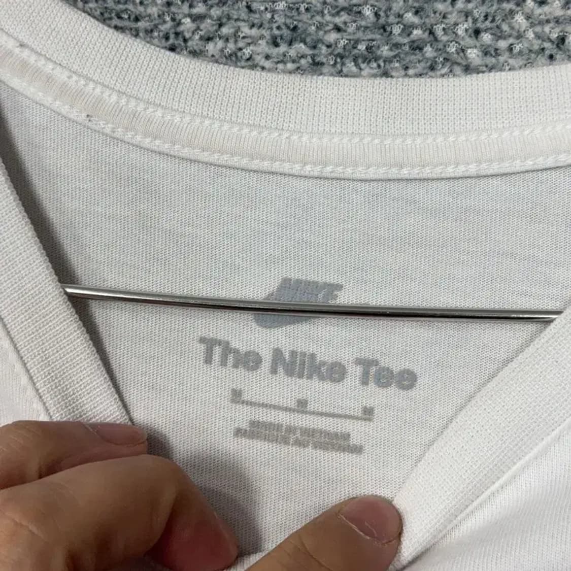 나이키 화이트 로고 캐주얼 반팔 티 M 상품이미지5