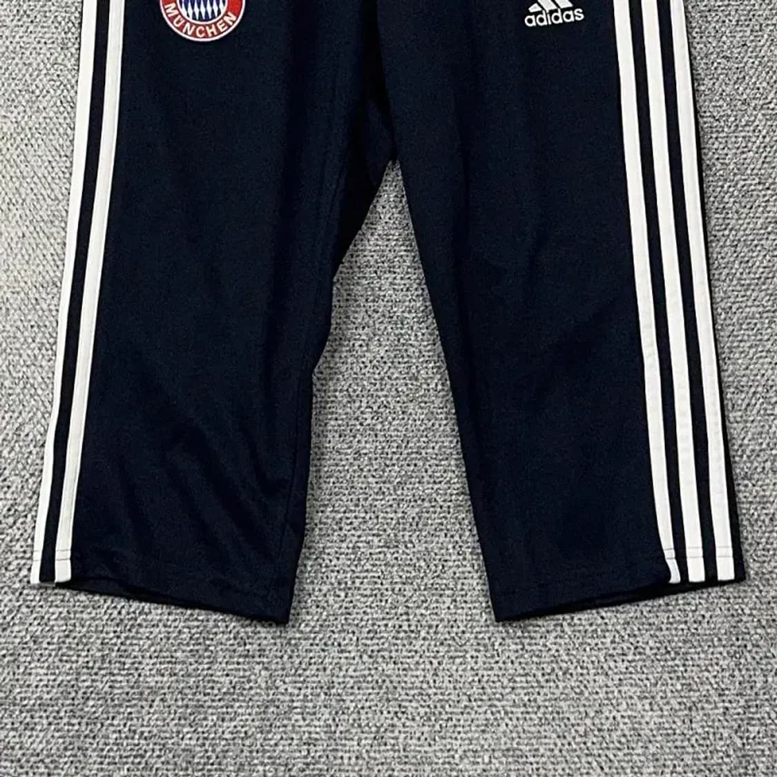아디다스 바이에른 뮌헨 로고 삼선 7부 반바지 90 상품이미지4