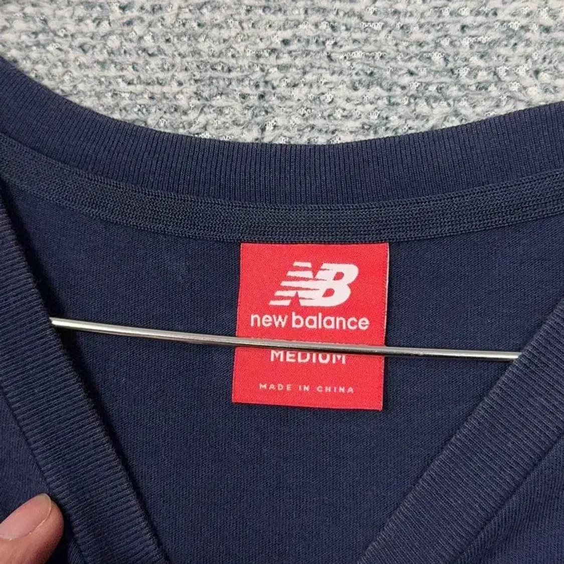 뉴발란스 프린팅 기능성 네이비 반팔 티 MEDIUM 상품이미지3