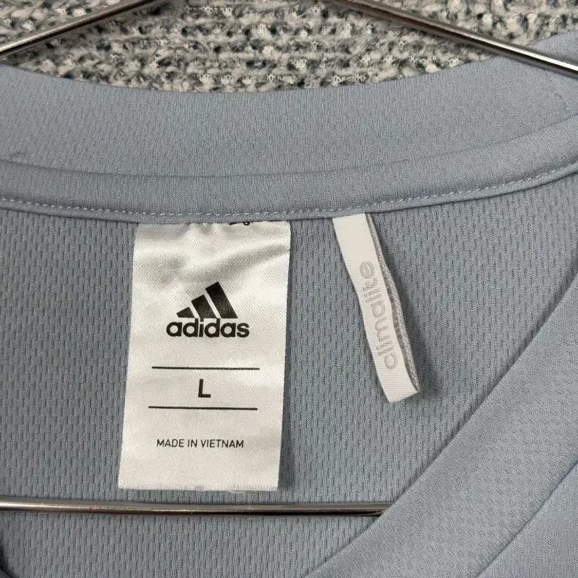 아디다스 라이트 그레이 로고 삼선 반팔 티 L 상품이미지3