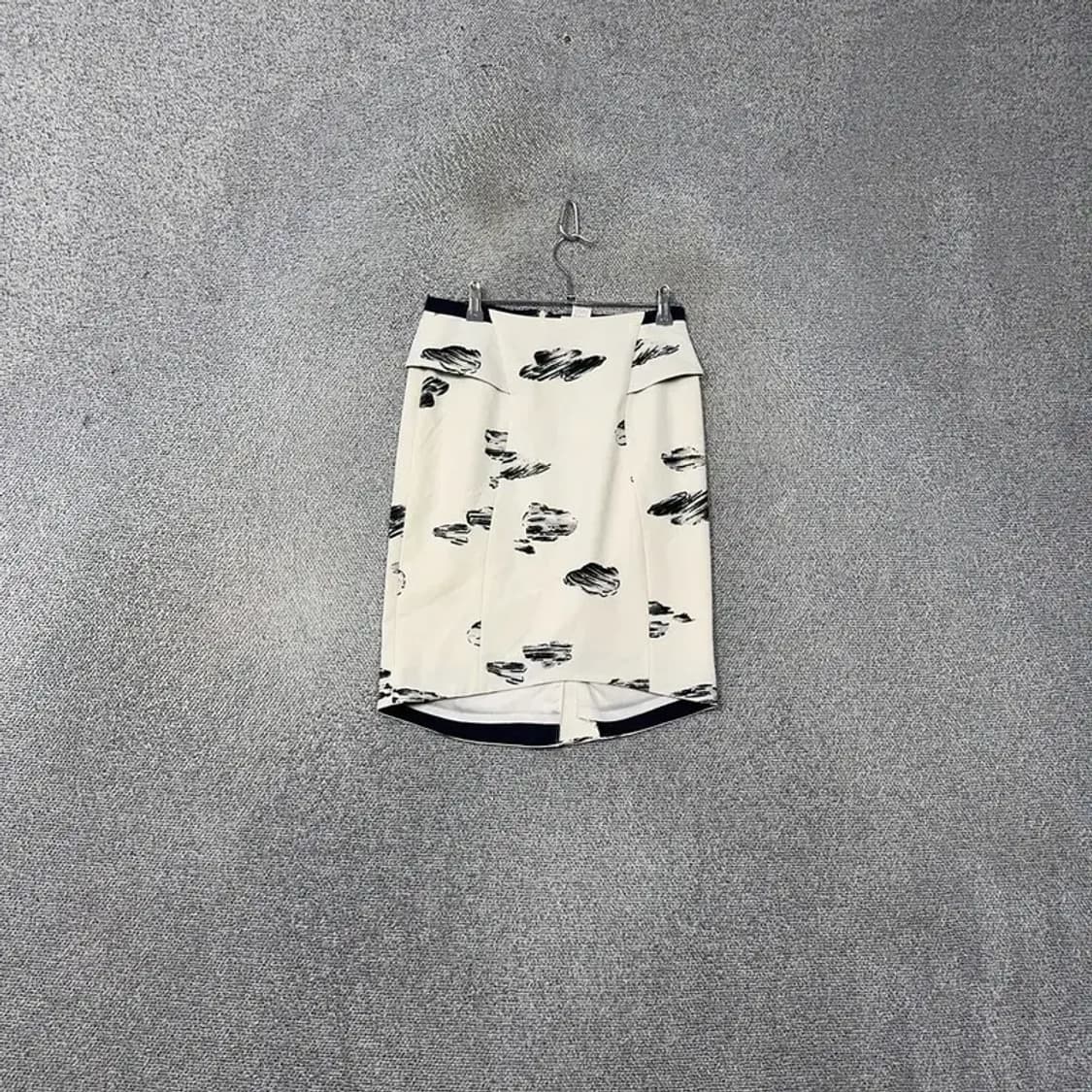 잇미샤 크림 패턴 클래식 스커트 67-88 상품이미지1