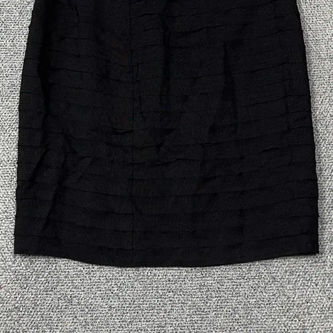 클럽모나코 블랙 클래식 실크 스커트 4 상품이미지4