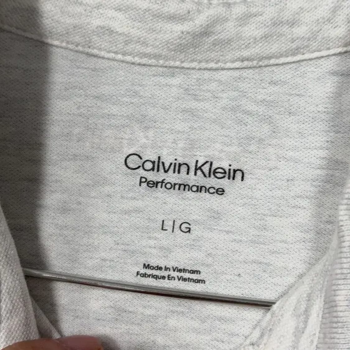 캘빈클라인 라이트 그레이 로고 여성 반팔 카라티 L 상품이미지3