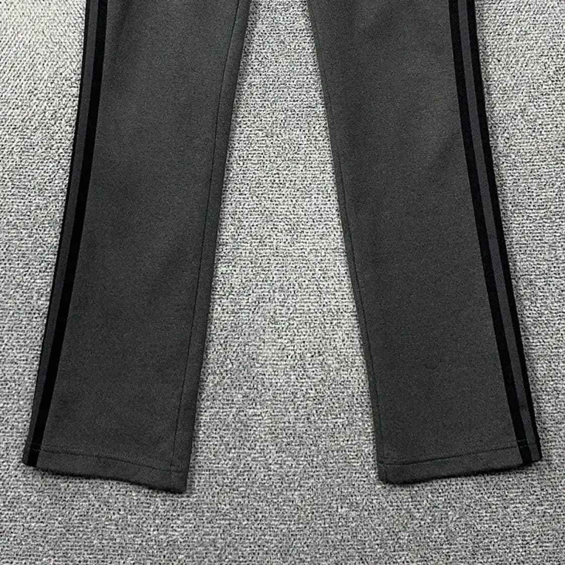 아디다스 그레이 로고 삼선 트레이닝 팬츠 100 상품이미지4