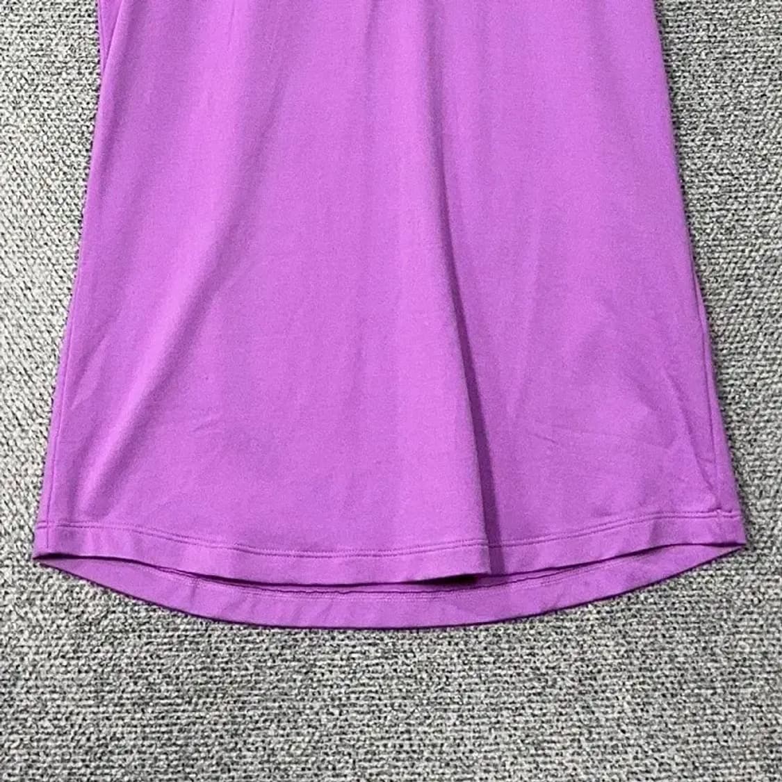 [새상품] 언더아머 여성 기능성 퍼플 민소매 티 M 상품이미지4