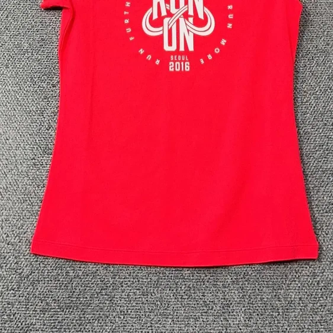 뉴발란스 러닝 기능성 프린팅 레드 반팔 티 S 상품이미지4