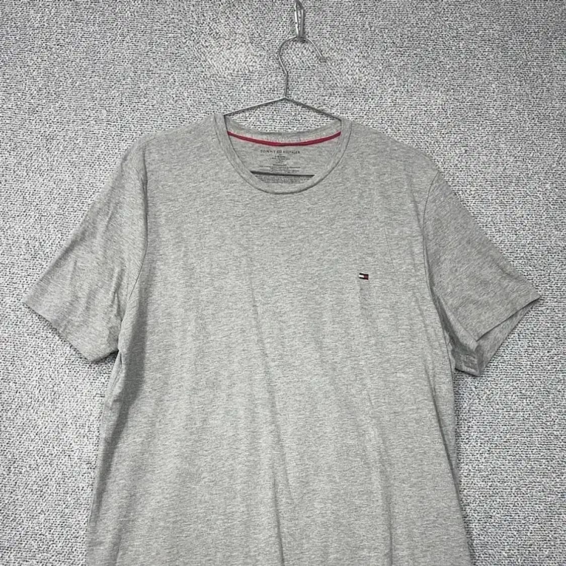 타미힐피거 라이트 그레이 로고 캐주얼 반팔 티 L 상품이미지3