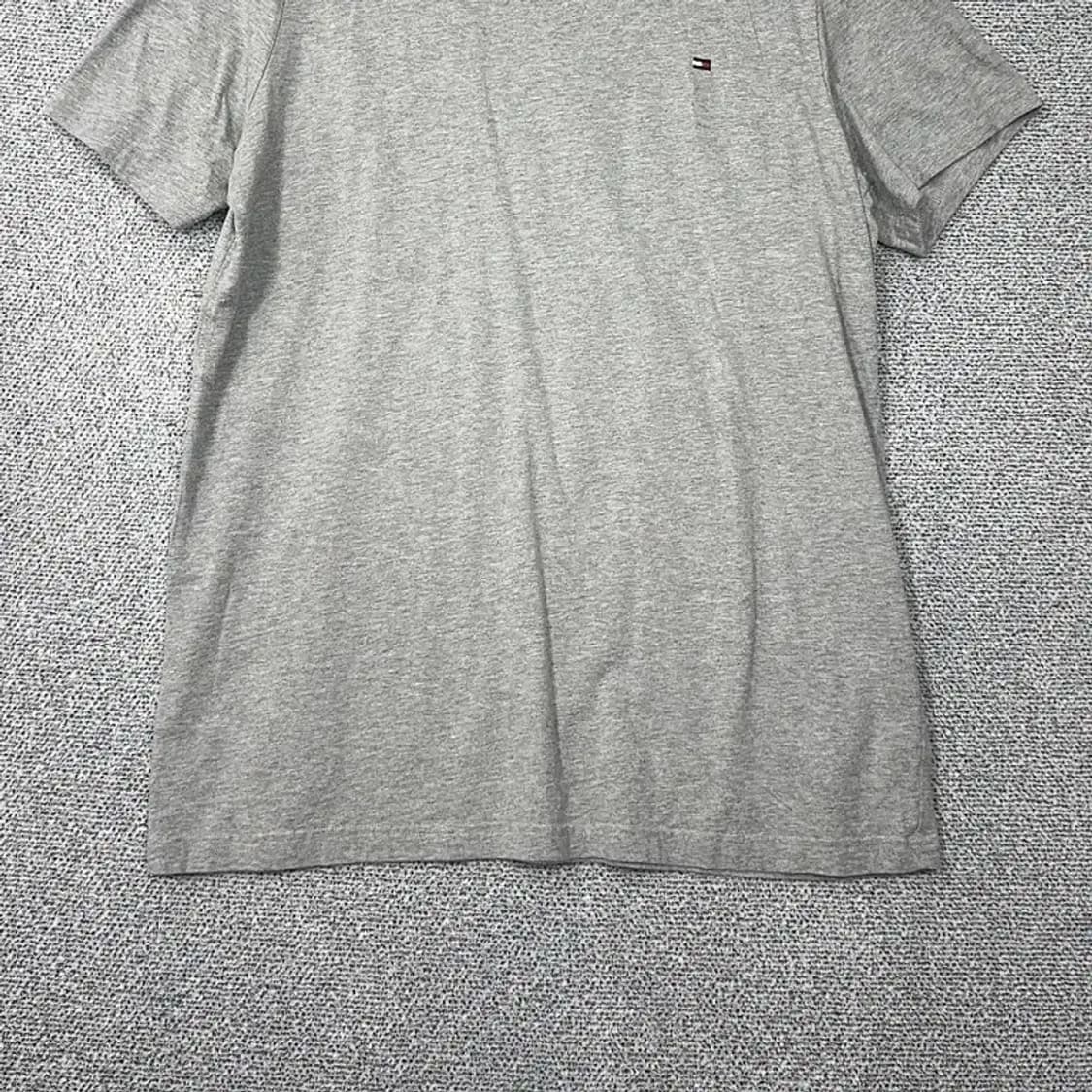 타미힐피거 라이트 그레이 로고 캐주얼 반팔 티 L 상품이미지4