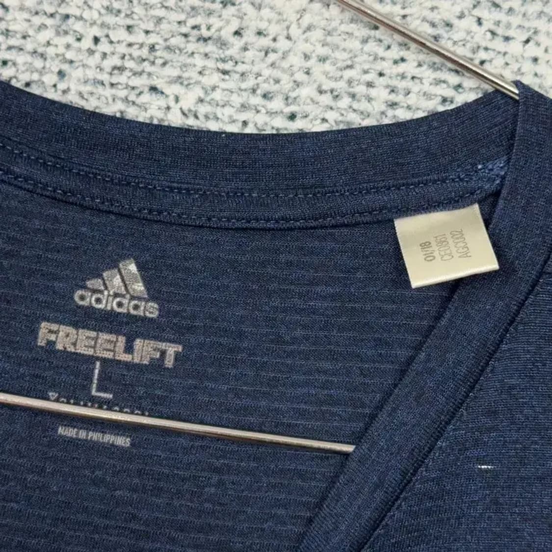 아디다스 네이비 로고 기능성 반팔 티 L 상품이미지3