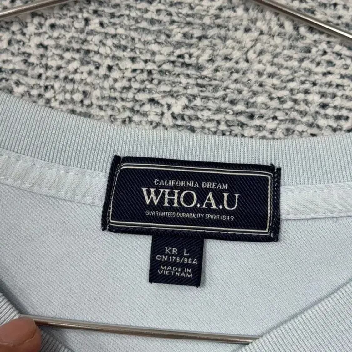 후아유 베어로고 라이트 블루 반팔 티 L 상품이미지3