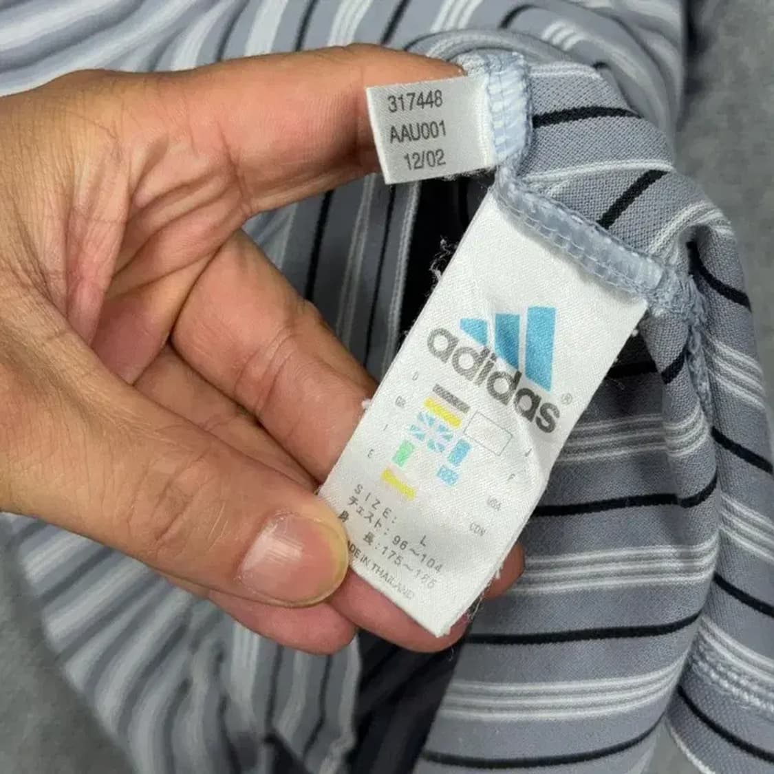 아디다스 스트라이프 라이트 그레이 반팔 카라티 L/G 상품이미지4