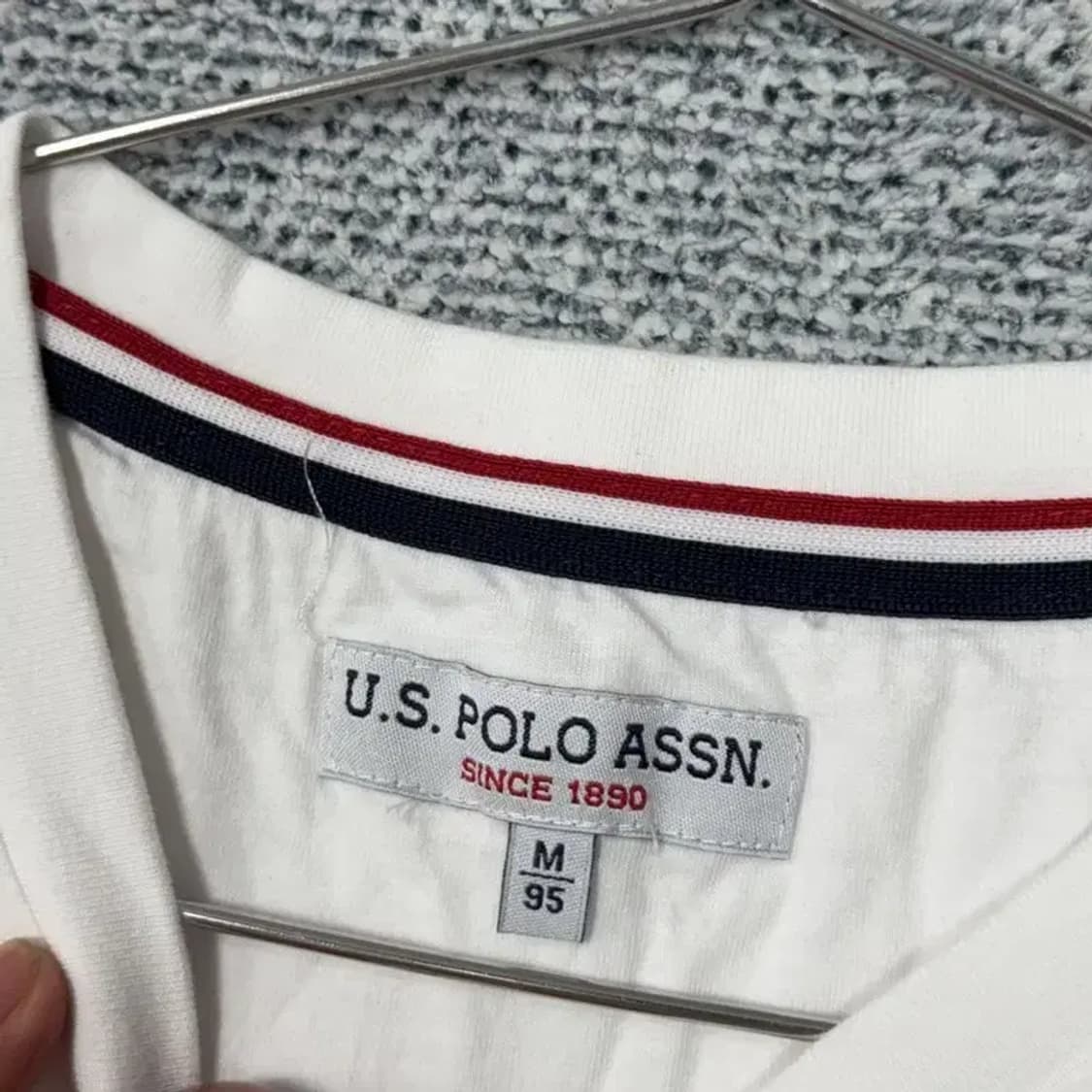 폴로아쎈 화이트 캐주얼 로고 반팔 티 M 상품이미지3