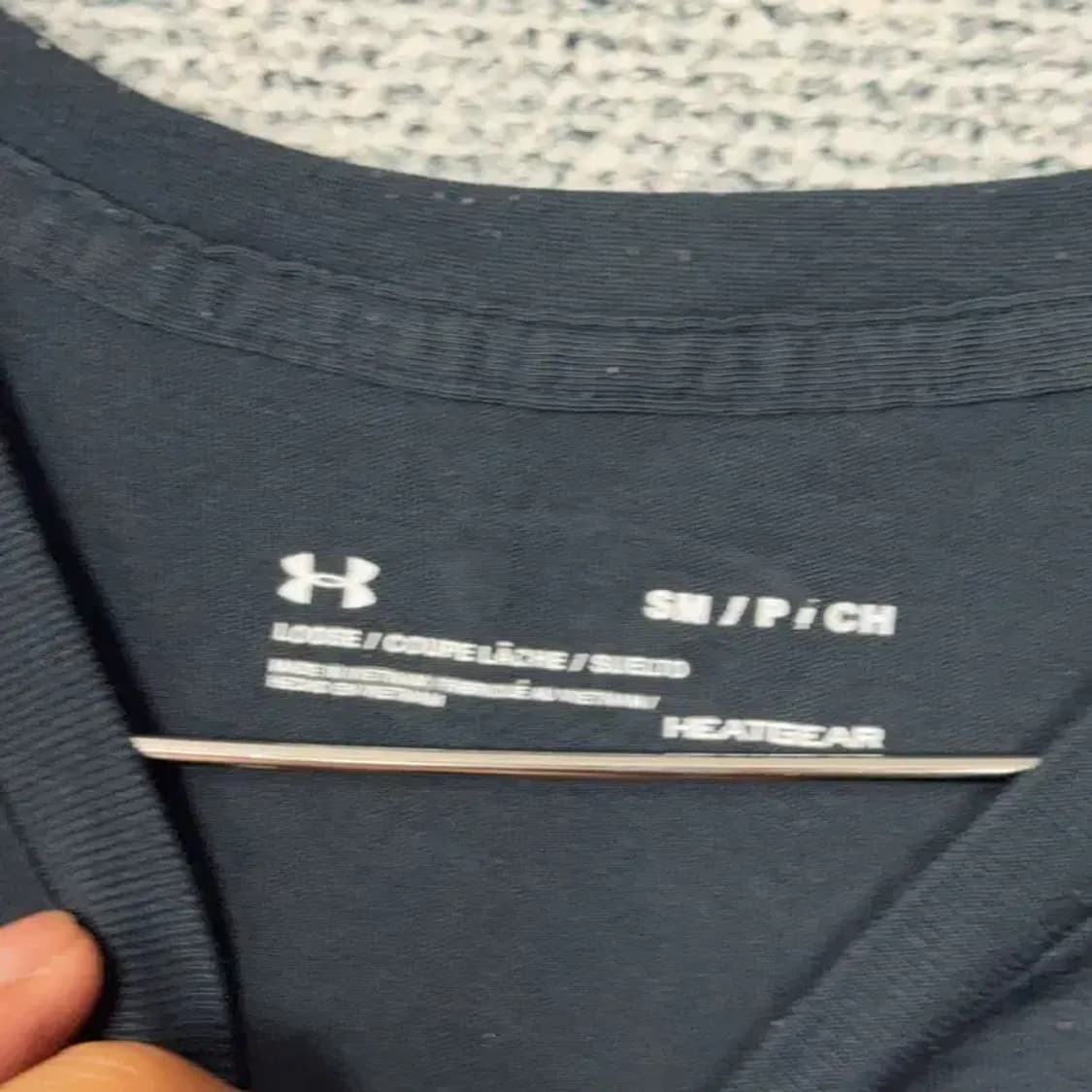 언더아머 빅로고 프린팅 네이비 반팔 티 SM / P / CH 상품이미지6